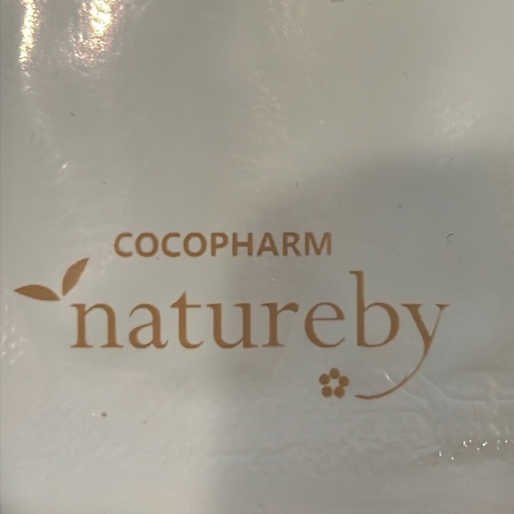 🎁 FREE Gift! Snail Essence Face Mask (Set of 2) With any $25+ Purchase - Picture 6 of 10